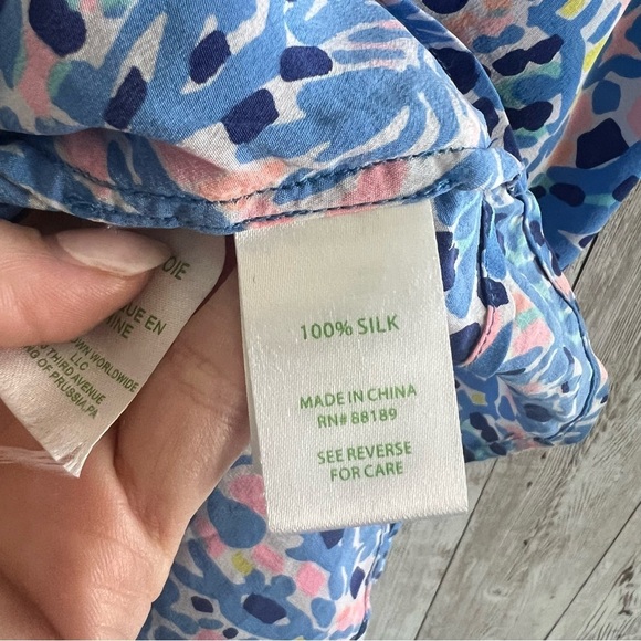 Lilly Pulitzer Blue and Pink Mosaic Silk Open Back Tank Top Medium - Picture 3 of 4